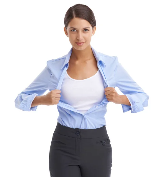 In einer eigenen Business-Liga. Schnappschuss einer Geschäftsfrau, die ihr Hemd aufreißt, um Kopierraum zu enthüllen. — Stockfoto