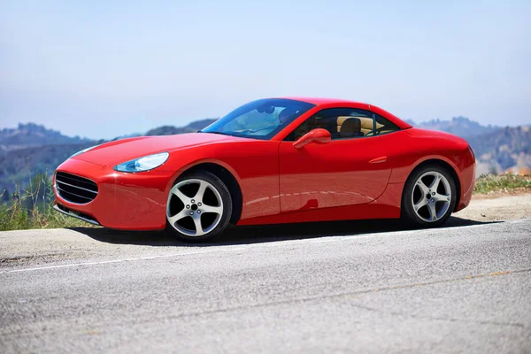 Os carros vermelhos vão mais depressa. Tiro de uma jovem mulher dirigindo em um carro esportivo. — Fotografia de Stock