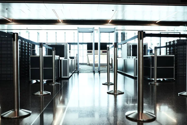 Din boarding gate. Skud af indersiden af en lufthavn. - Stock-foto