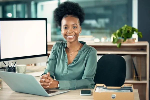 Driven to do well in every aspect of her career. Portrait of a young businesswoman working in an office. — Stock Photo, Image