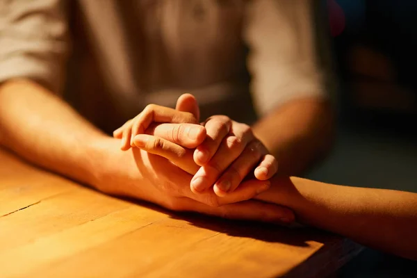 Ill always be here for you.... Cropped shot of a couple holding hands. — Stock Photo, Image