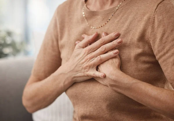 Shot Unrecognisable Woman Experiencing Chest Pain Home — Stock Photo, Image
