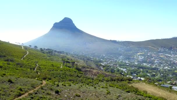 Lions Head. 4k aerial drone footage of Lions Head mountain. — Wideo stockowe