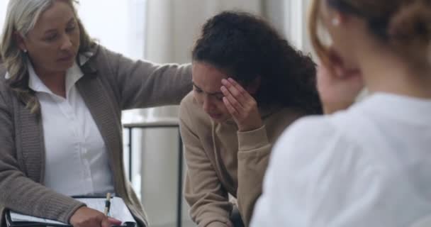 Femme Latine Déprimée Ayant Une Dépression Mentale Lors Une Séance — Video