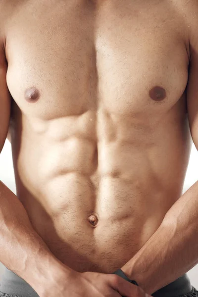 Primer Plano Hombre Carrera Mixta Topless Forma Con Músculos Abdominales —  Fotos de Stock