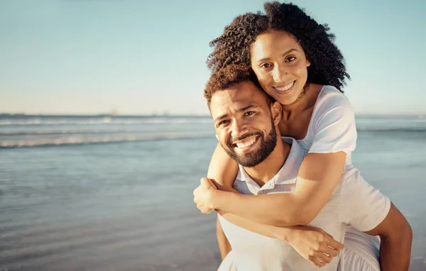Closeup Portrait Young Affectionate Mixed Race Couple Standing Beach Smiling — Stock Photo, Image