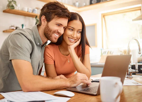 Young Cheerful Interracial Couple Bonding While Typing Laptop Together Home — Photo