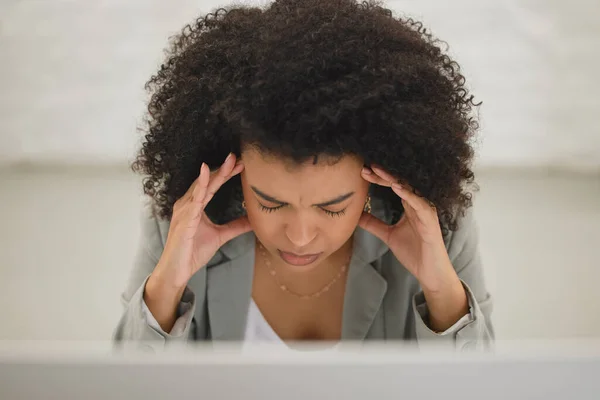 Young Mixed Race Businesswoman Suffering Headache While Working Desktop Computer —  Fotos de Stock