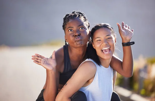 Two Funny Female Athlete Friends Making Faces Posing Together While — Photo