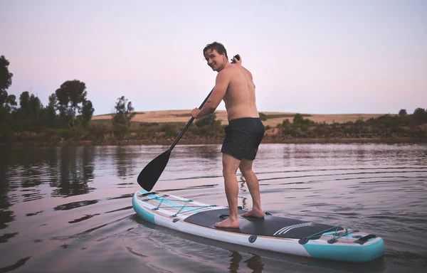 Young Active Caucasian Man Smiling Using His Stand Paddle Board — Photo