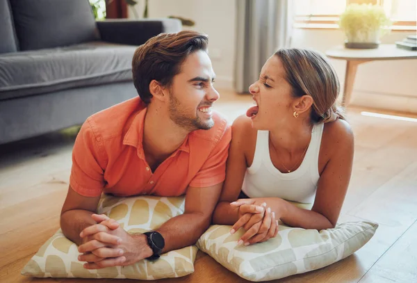 Funny Romantic Caucasian Couple Being Playful Pulling Faces Each Other — Foto Stock