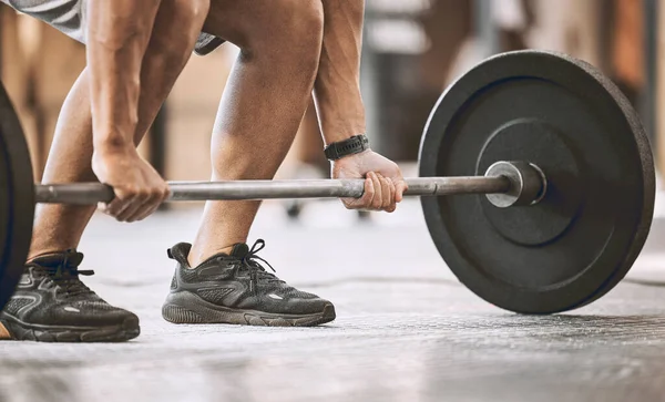 Hands Trainer Lifting Heavy Barbell Bodybuilder Ready Lift Weights Cropped —  Fotos de Stock