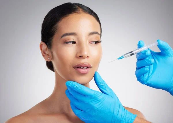 Gorgeous Mixed Race Young Woman Getting Botox Filler Hispanic Model — Fotografia de Stock