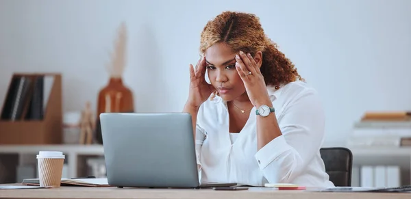 Young Serious Mixed Race Businesswoman Looking Stressed Working Laptop Alone — Stock Fotó