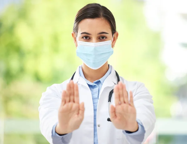 Portrait Hispanic Female Doctor Wearing Mask Showing Stop Gesture Her — Stock fotografie