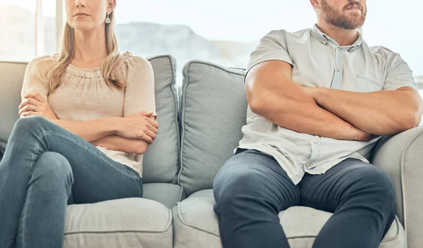 Angry Caucasian Married Couple Sitting Couch Arms Folded Avoid Fight — ストック写真