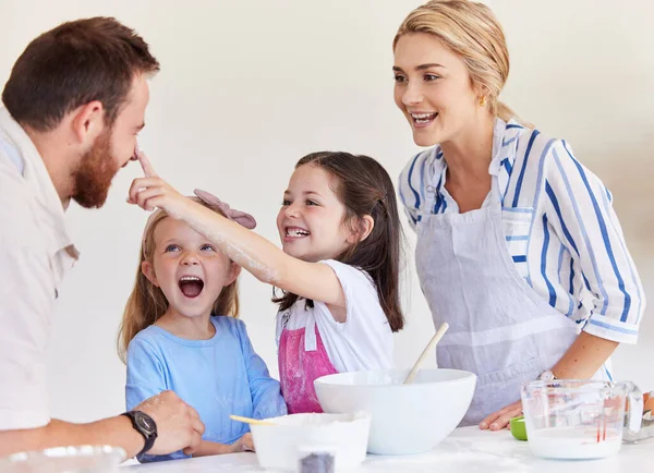 Playful Girl Putting Flour Dads Nose While Baking Young Caucasian — Stock Photo, Image