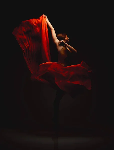 Shot Performer Dancing Dark Background — Stockfoto