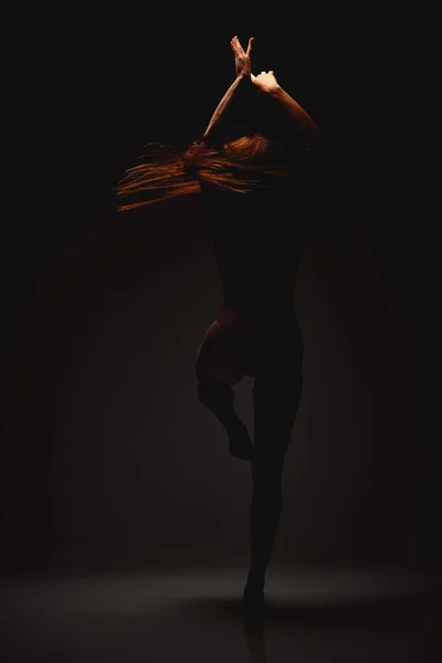 Shot Performer Dancing Dark Background — Stockfoto