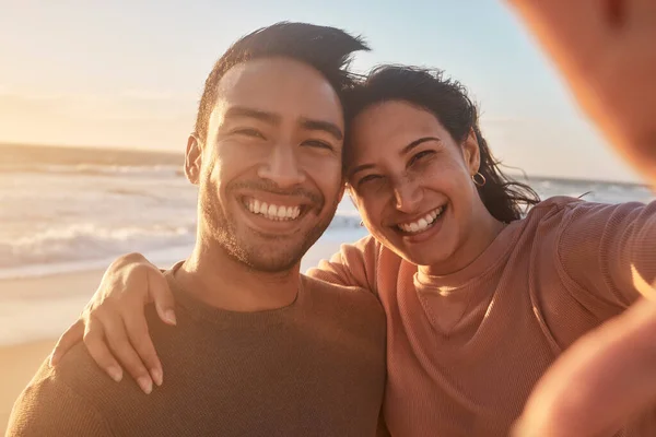 Portrait Young Diverse Biracial Couple Taking Selfie Beach Having Fun — Stockfoto