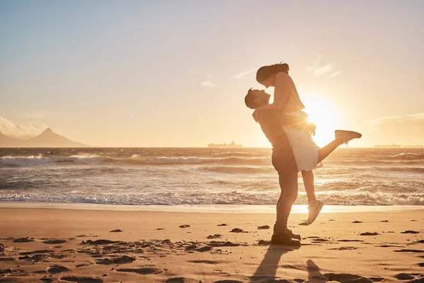 Young Diverse Biracial Couple Having Fun Beach Together — Stockfoto
