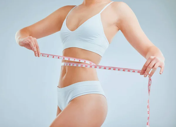 Cropped Shot Woman Holding Measuring Tape Her Waist — Stok fotoğraf