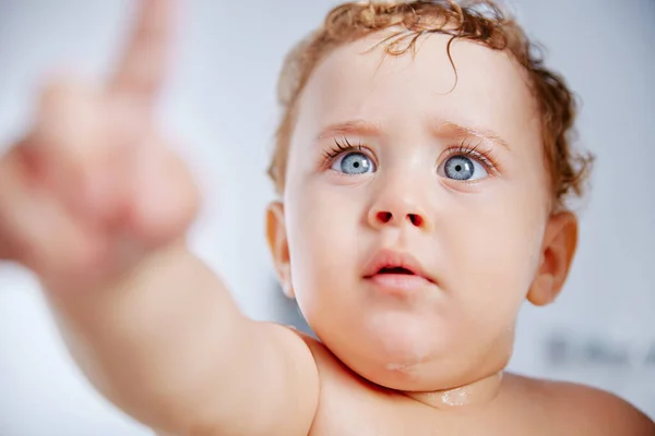 Shot Adorable Baby Boy Taking Bath Home — Foto Stock