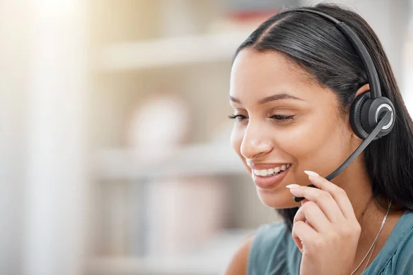 Young Woman Wearing Headset Giving Customer Great Service Call Center — Stok fotoğraf