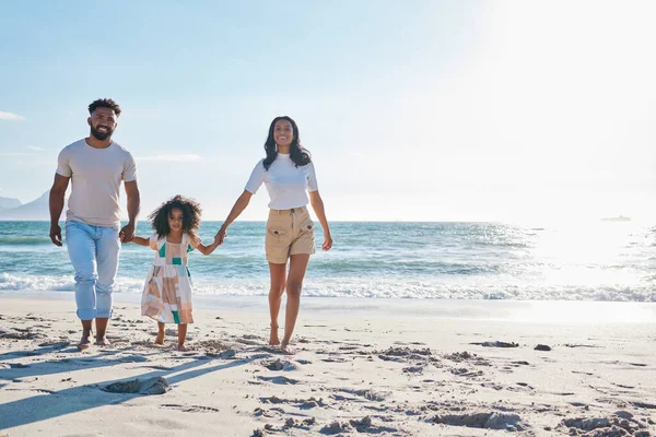 Full Length Shot Affectionate Young Family Three Taking Walk Beach — 스톡 사진