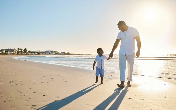 Shot Father His Little Son Walking Together Beach — 스톡 사진