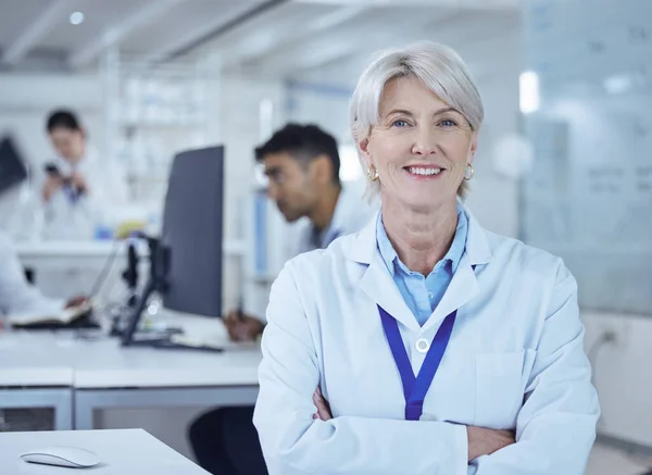 Shot Proud Mature Female Scientist Lab — ストック写真