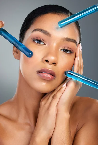 Shot Beautiful Young Woman Tubes Containing Blue Liquid Her Face — Fotografia de Stock