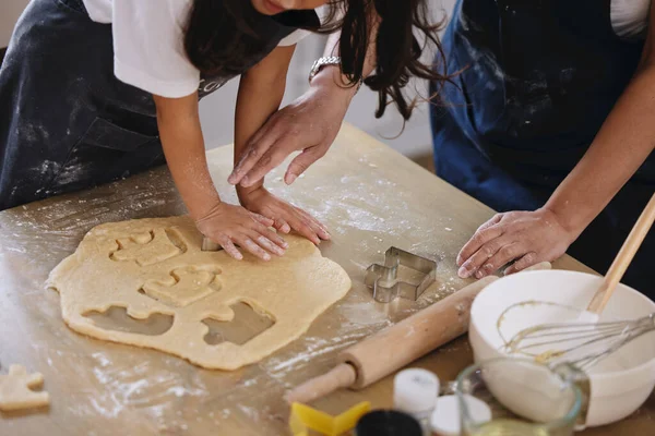 Shot Little Girl Pressing Out Cookies Cookie Cutting — Zdjęcie stockowe