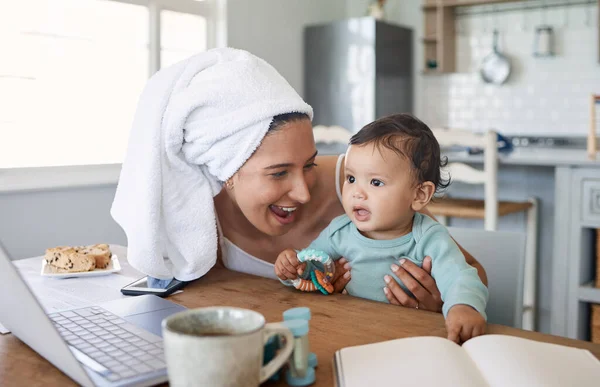 Shot Mom Working Her Laptop Her Baby Her Lap — Stock Fotó