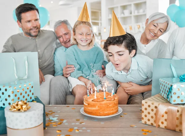 Cropped Shot Happy Family Celebrating Birthday Together Home — Stock Fotó
