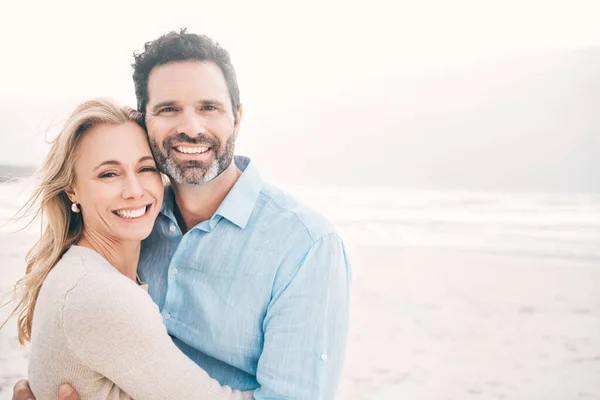Shot Mature Couple Spending Day Beach — Stockfoto