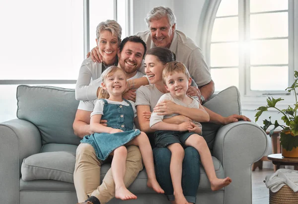 Shot Happy Family Relaxing Sofa Home — Fotografia de Stock