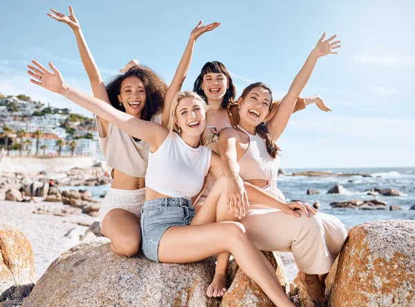 Shot Group Female Friends Spending Time Together Beach — Stockfoto