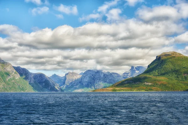 Tájkép Sarkkörtől Északra Fekvő Hegyekről Bodóban Norvégiában Látványos Kilátás Nyílik — Stock Fotó