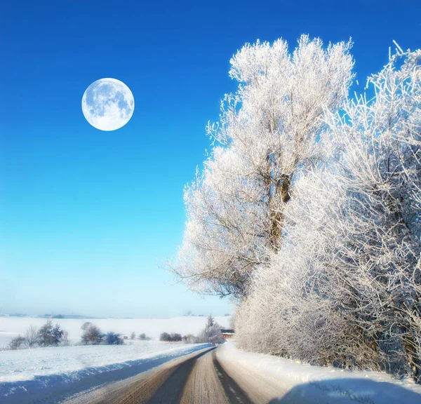 Moon Winter Landscape Road Ice Winter Landscape Noon Moon Shines — ストック写真