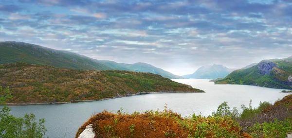 Landscape River Hills Mountains Green Foliage Riverbank Blue Sky Norway — Stockfoto