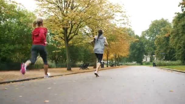 Video Footage Woman Jogging Park — Stock Video