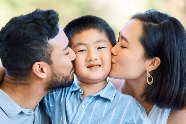 Shot Adorable Little Boy Being Kissed His Parents Garden — Photo