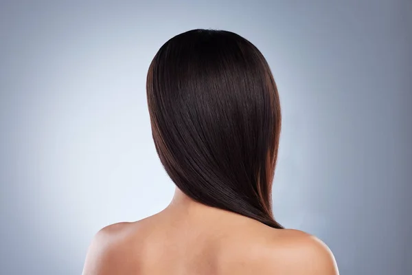 Rear View Brunette Woman Posing Her Hair Her Shoulder Young — Foto Stock