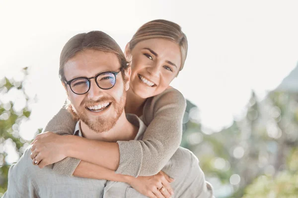 Shot Young Couple Spending Time Together Garden Home — Stok fotoğraf