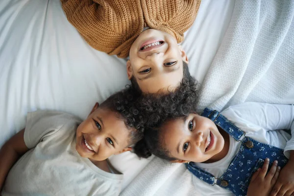 Portrait Three Siblings Bonding Bed Home — Stock Photo, Image