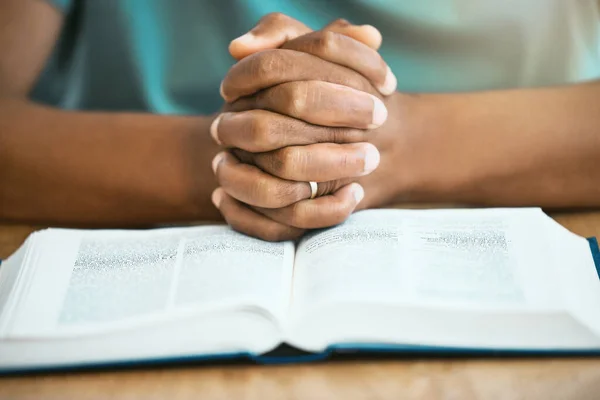 Shot Unrecognizable Man Having Quiet Prayer Time Home — Stockfoto