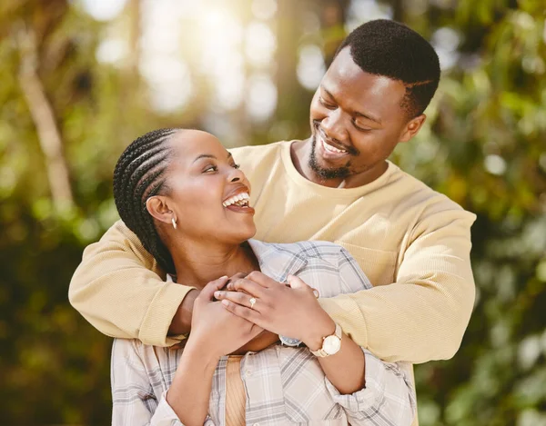 Shot Affectionate Couple Spending Time Outdoors — Zdjęcie stockowe