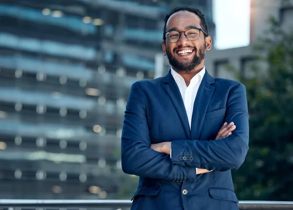 Shot Young Businessman Standing His Arms Crossed City Background — Photo