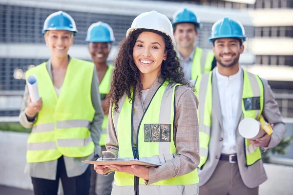 Cropped Shot Attractive Female Construction Worker Standing Building Site Her — 스톡 사진